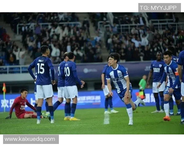 重庆排球队边路渗透战术解析与比赛表现评估